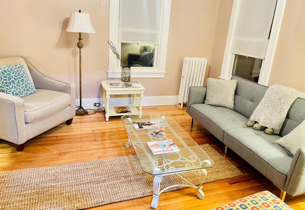 Delightful 2Br Apartment With Balcony - 15 Min From Mohegan Sun- Foxwoods Casinos & Mystic Нью-Лондон Экстерьер фото
