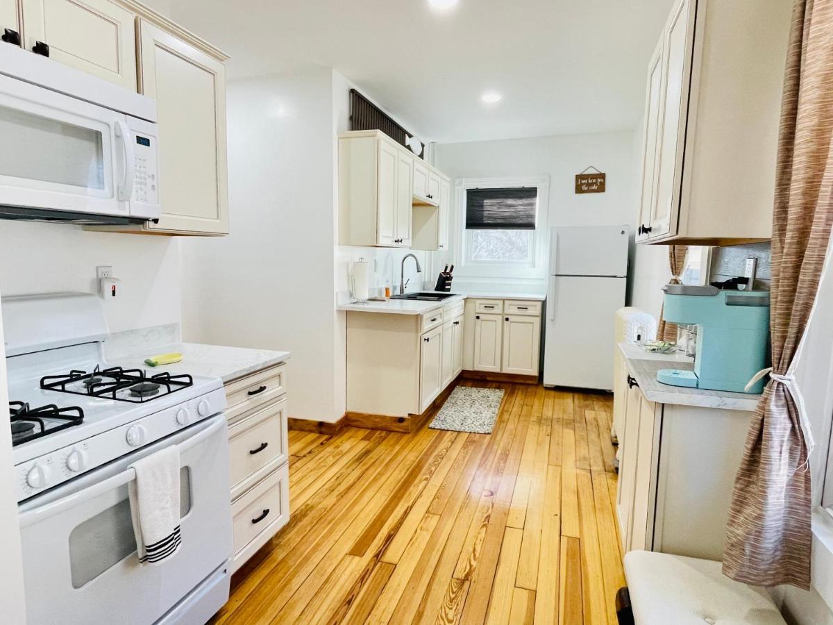 Delightful 2Br Apartment With Balcony - 15 Min From Mohegan Sun- Foxwoods Casinos & Mystic Нью-Лондон Экстерьер фото