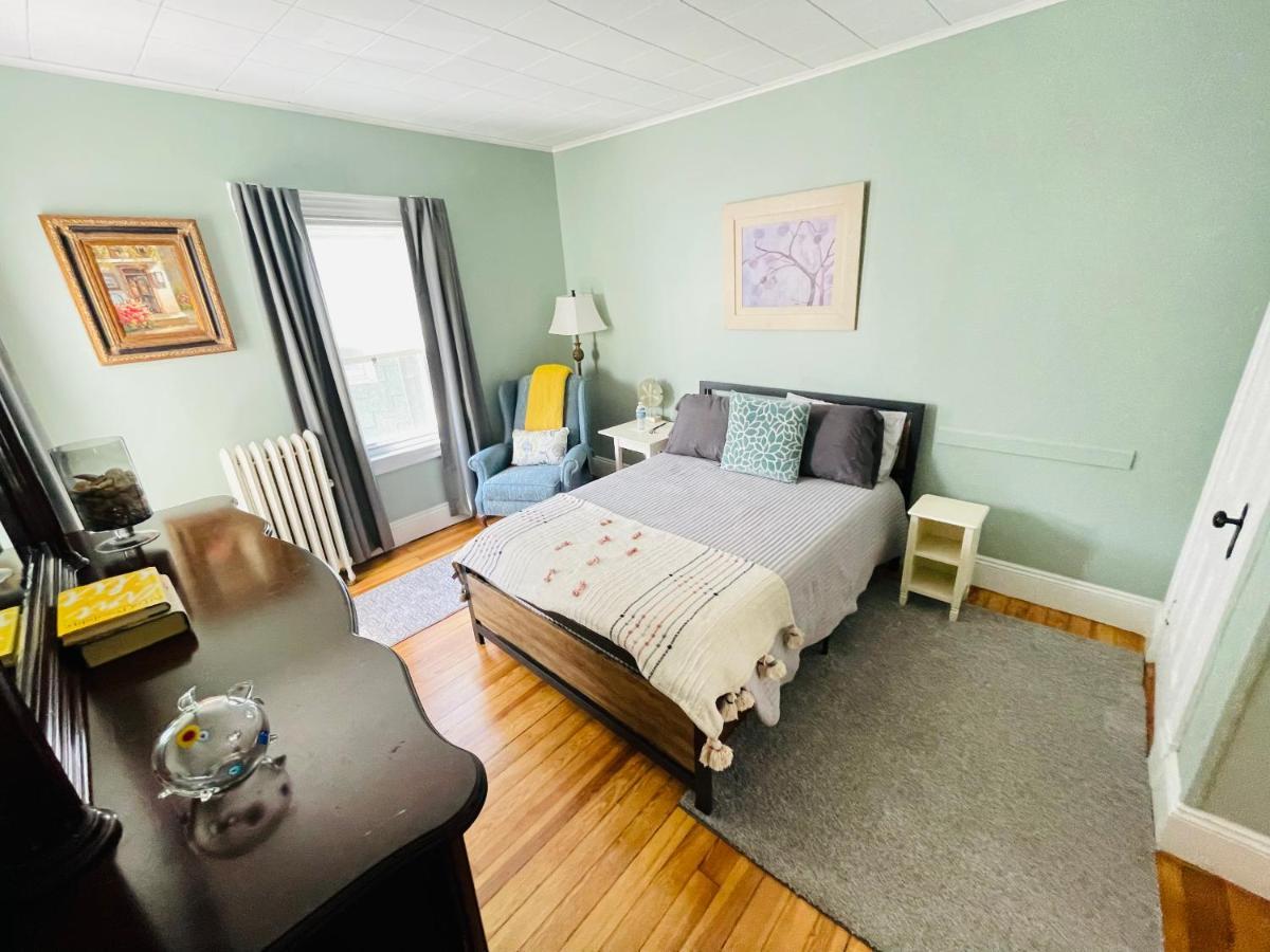 Delightful 2Br Apartment With Balcony - 15 Min From Mohegan Sun- Foxwoods Casinos & Mystic Нью-Лондон Экстерьер фото